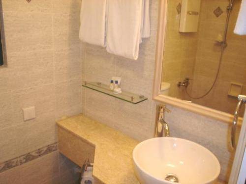 Hotel Olympic Terrace Suites Хонконг Екстериор снимка